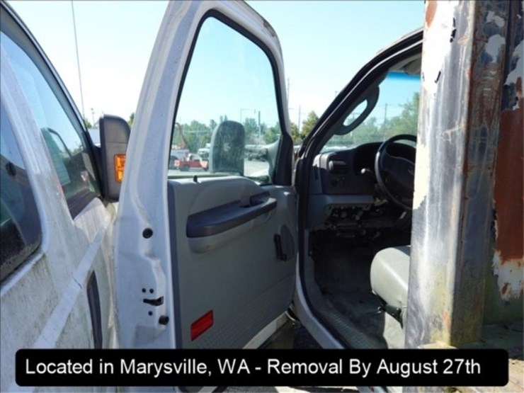2007-ford-f550-image-19