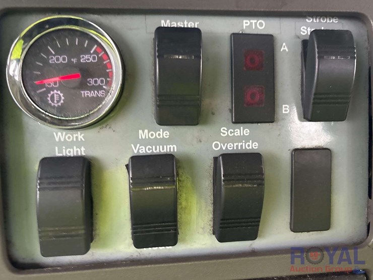 2016-kenworth-t880-image-15