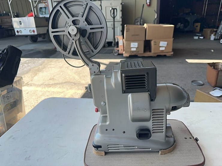 lot#----bollex-paillard-m8-20mm-movie-projector-image-2