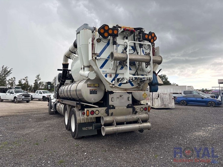 2016-kenworth-t880-image-4