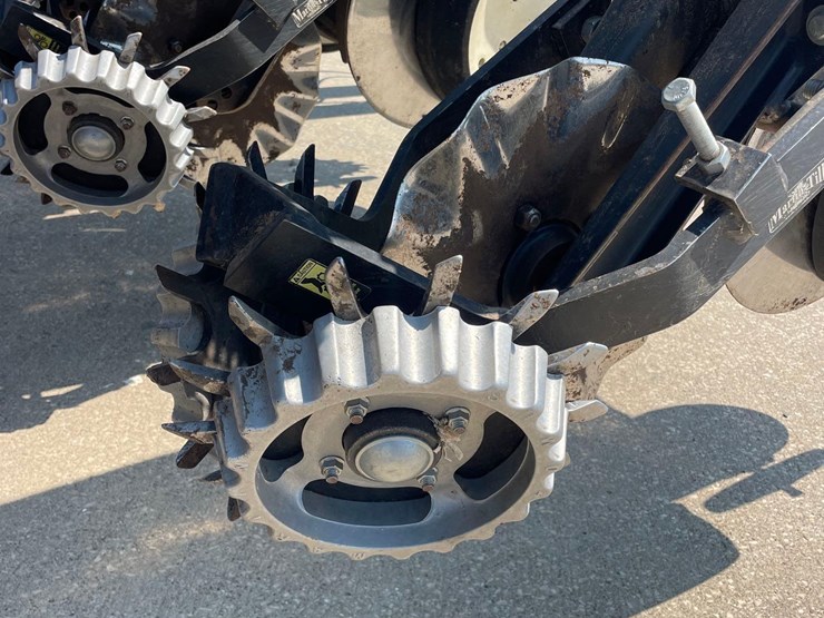 kinze-3200-image-10