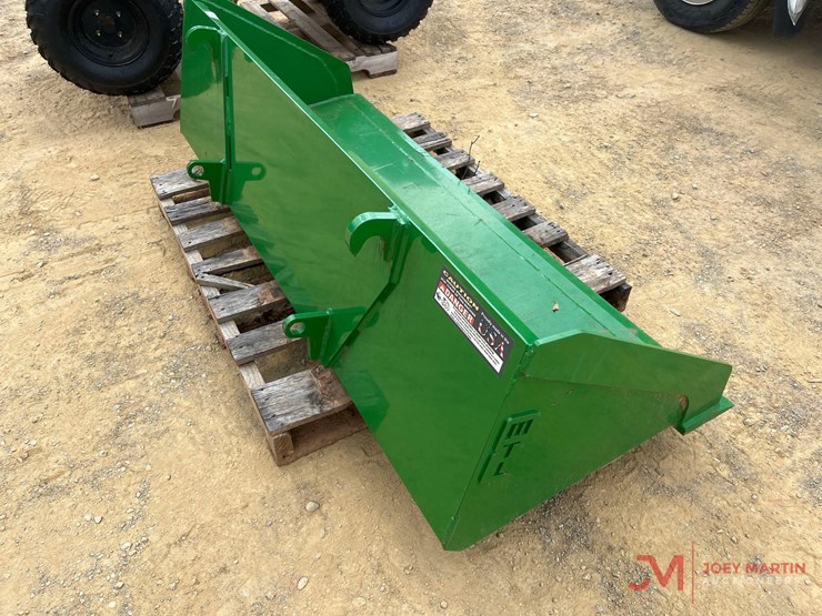 72"-mtl-tractor-bucket-w/john-deere-coupler-image-2