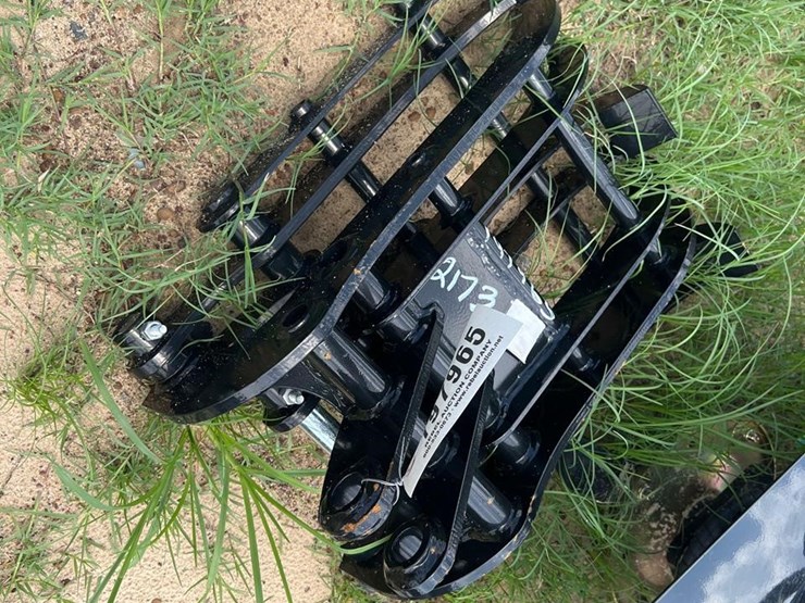 unused-future-mini-excavator-grapple-image-2