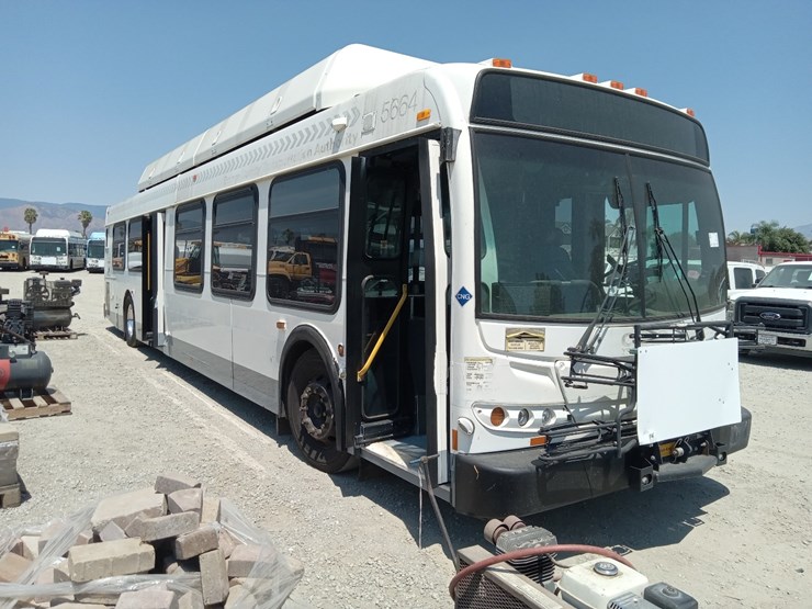 lot#---2007-new-flyer-c40lfr-transit-bus-image-1