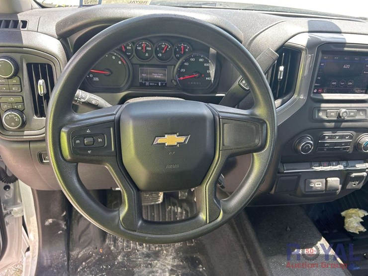 2021-chevrolet-silverado-1500-image-11