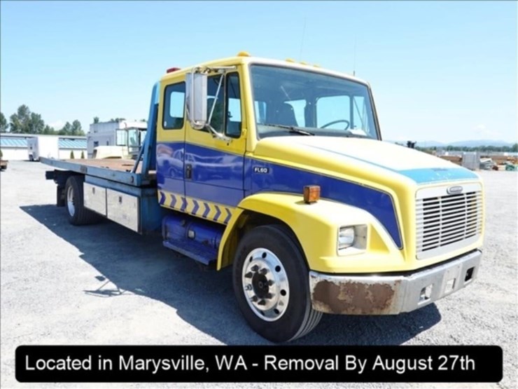 2001-freightliner-fl60-image-26