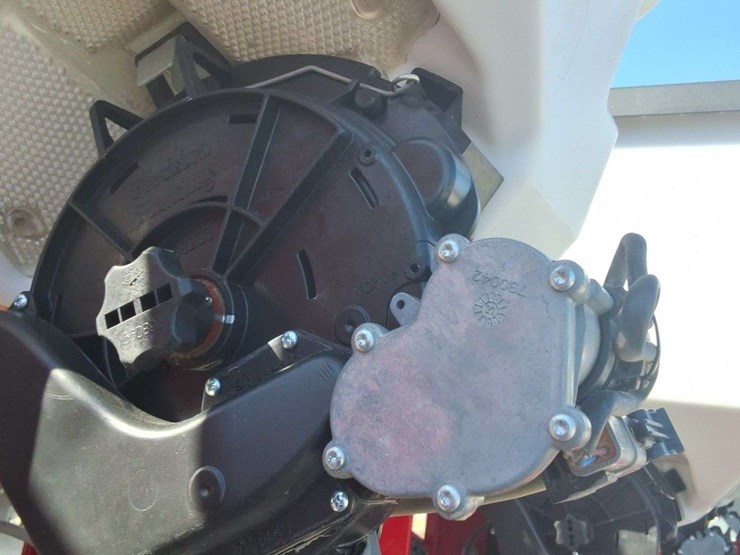 2014-massey-ferguson-9800-image-19