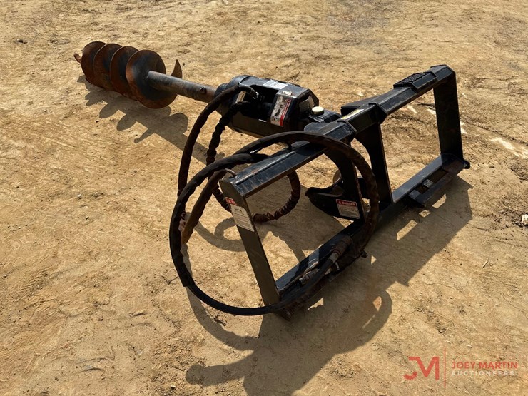 auger-skid-steer-attachment-image-2