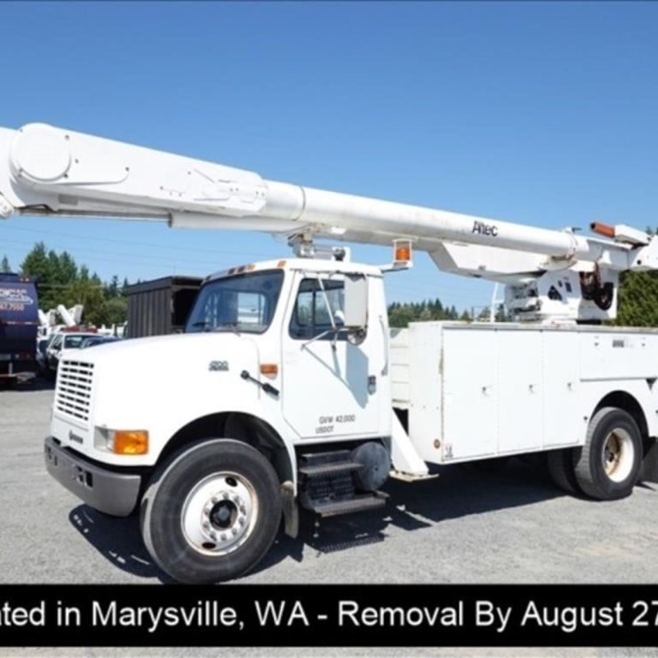 2001 INTERNATIONAL 4700