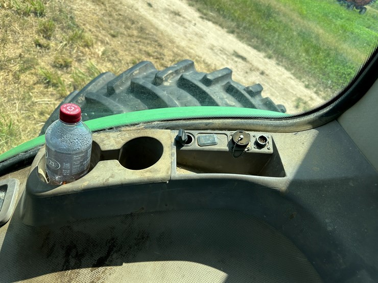 2014-john-deere-8285r-image-67
