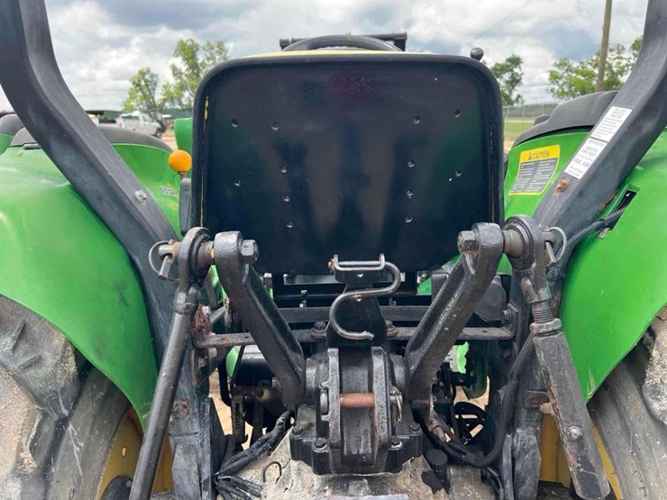 john-deere-3032e-image-18