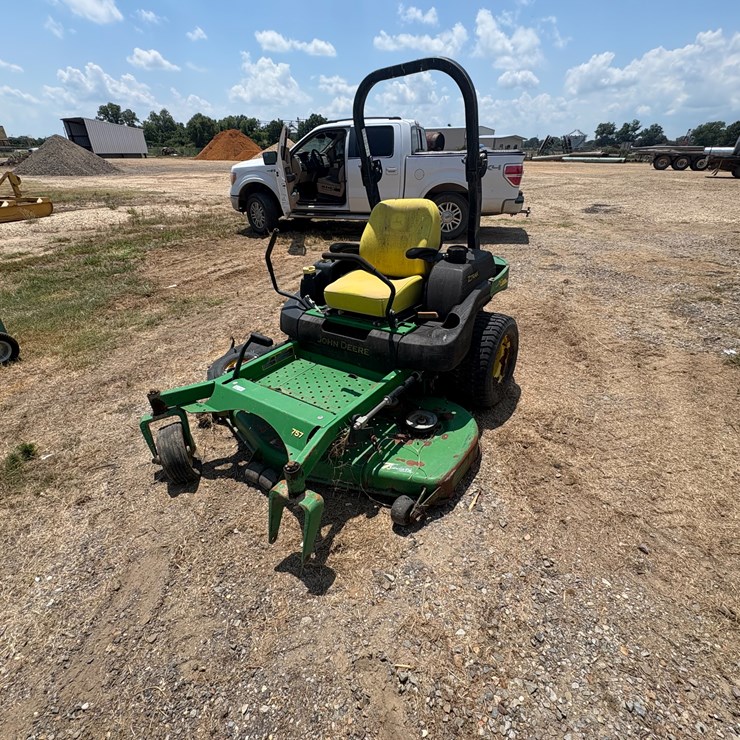 JOHN DEERE 757