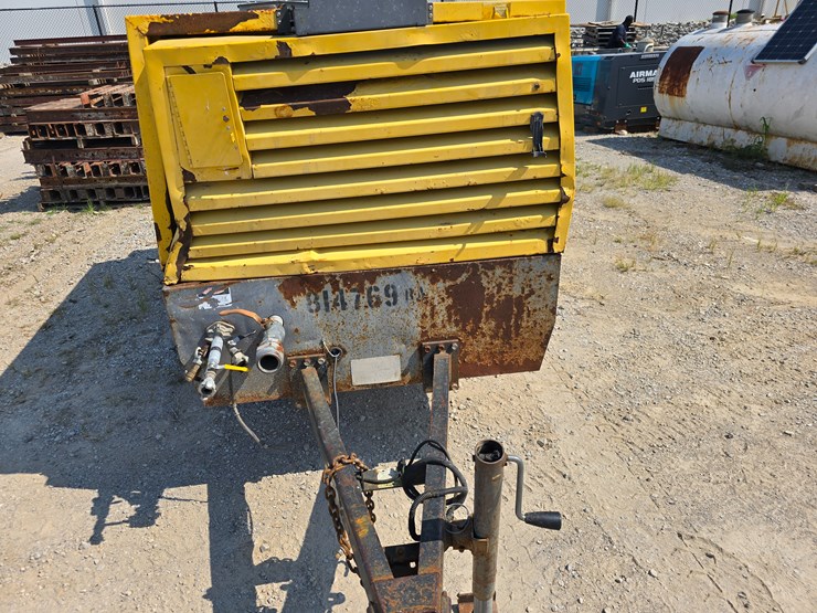 2010-atlas-copco-xas375-image-32