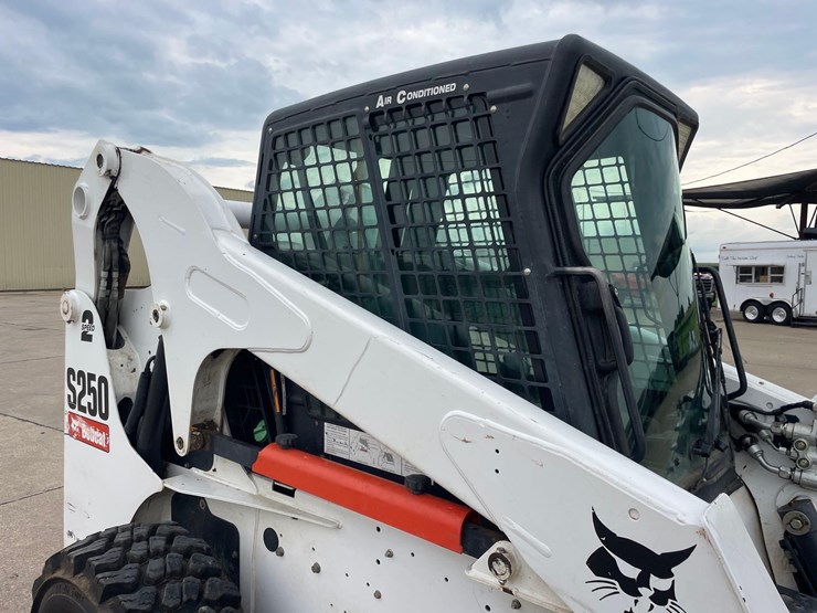 bobcat-s250-image-19