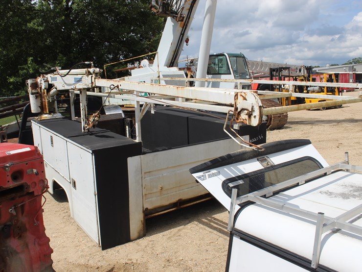 #22036-•-service-bed-for-parts/repairs-image-4
