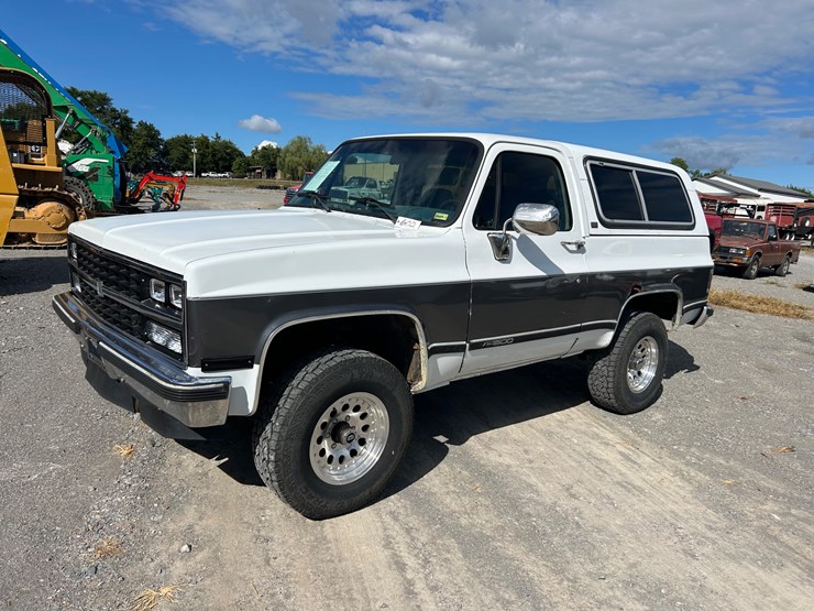 1990-chevrolet-blazer-image-1