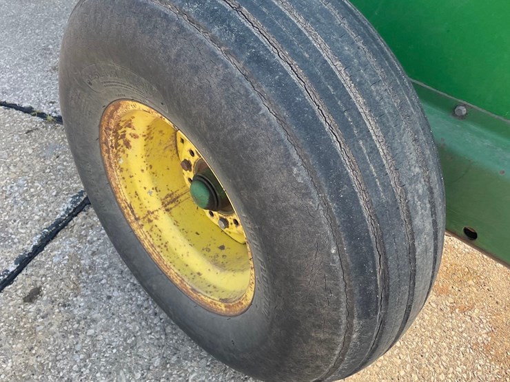 john-deere-3970-image-5