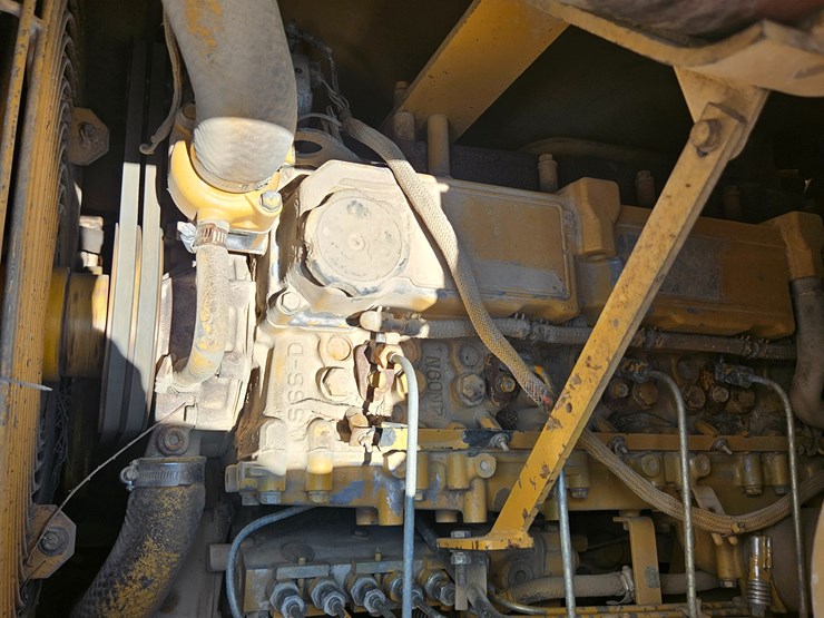caterpillar-d4c-image-27