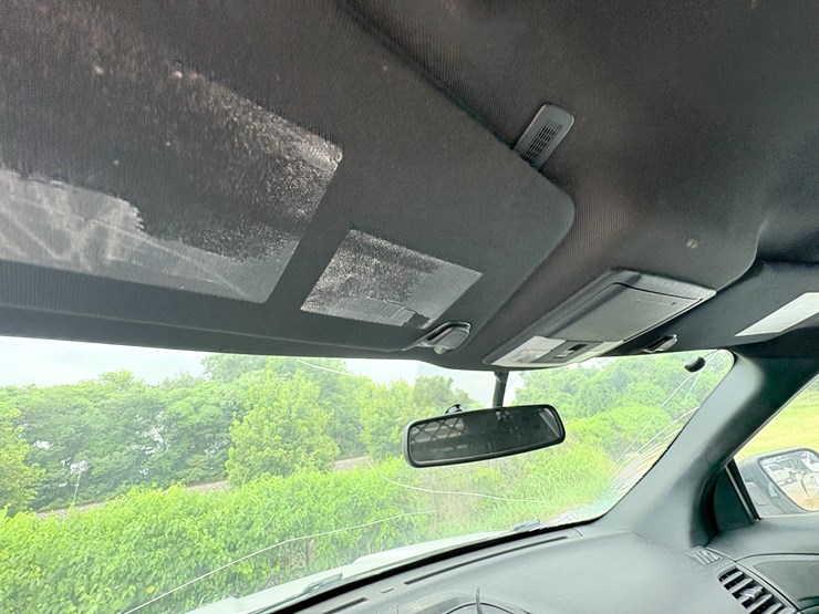 2018-ford-explorer-image-42
