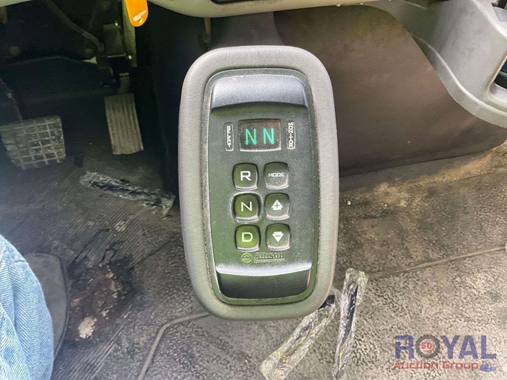 2018-international-workstar-7400-image-10