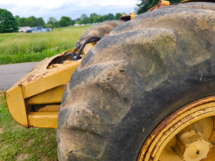 1979-caterpillar-613b-image-38