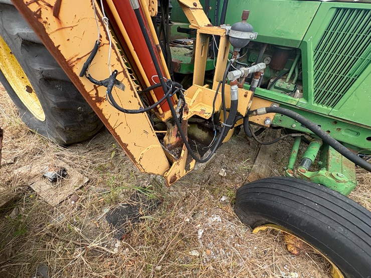 2000-john-deere-6310-image-23