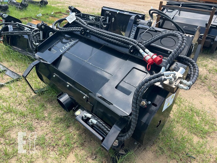 unused-future-skid-steer-mixing-bucket-image-2