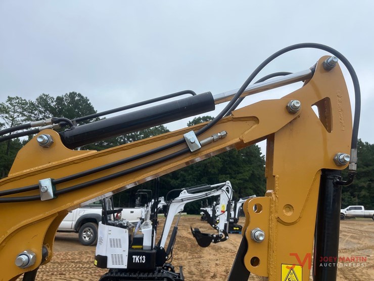 unused-2024-h12r-mini-crawler-excavator-image-9