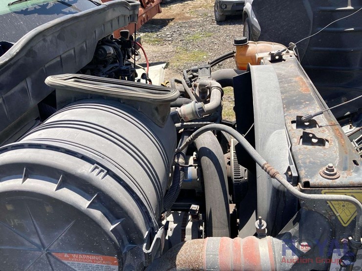2010-international-durastar-4400-image-8