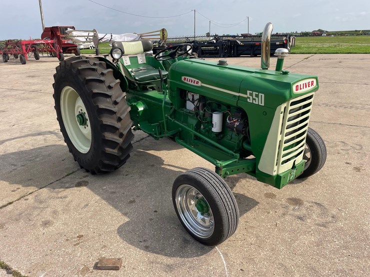 oliver-550-image-2
