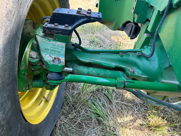 2014-john-deere-8285r-image-15