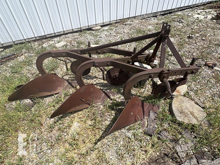 massey-ferguson-3-image-2