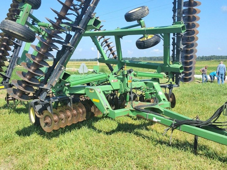 john-deere-637-image-3