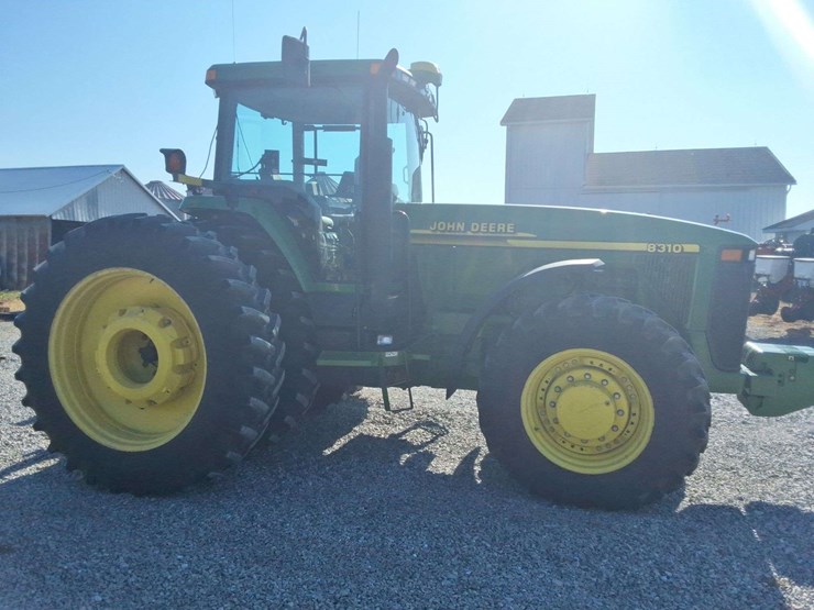 2000-john-deere-8310-image-13