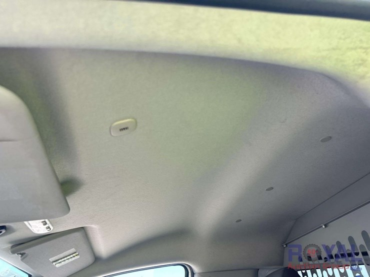 2016-nissan-nv200-image-22