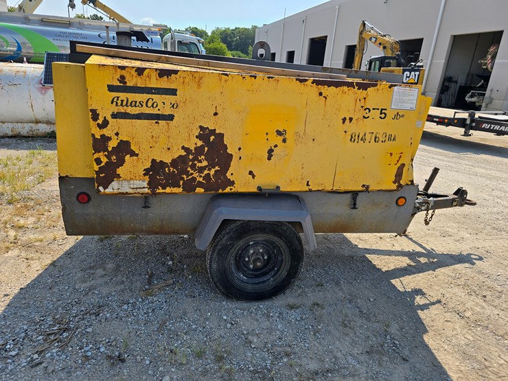 2010-atlas-copco-xas375-image-24