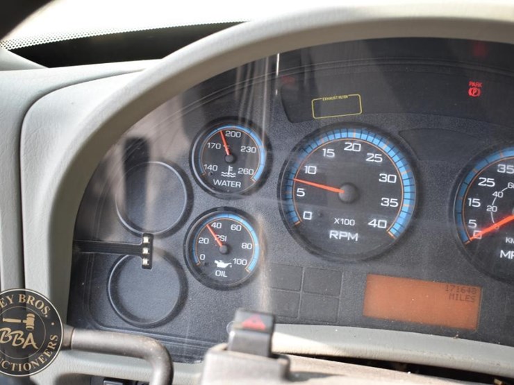2013-international-durastar-4400-image-58