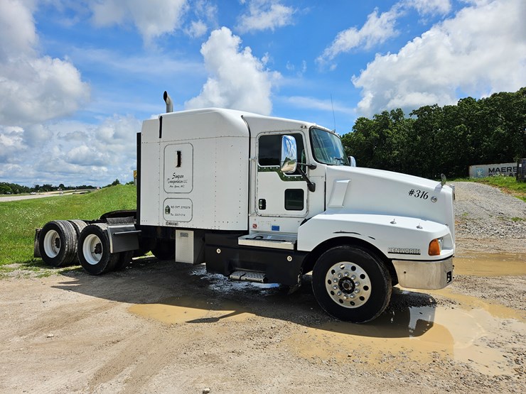 2005-kenworth-t600-image-37