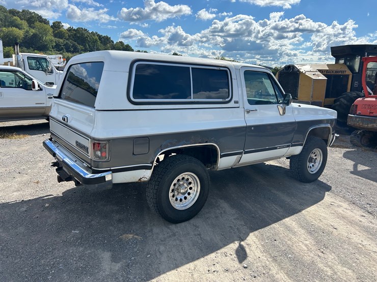 1990-chevrolet-blazer-image-4