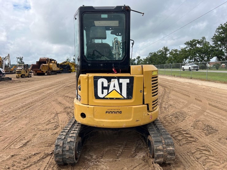 2015-caterpillar-303.5e2-cr-image-3