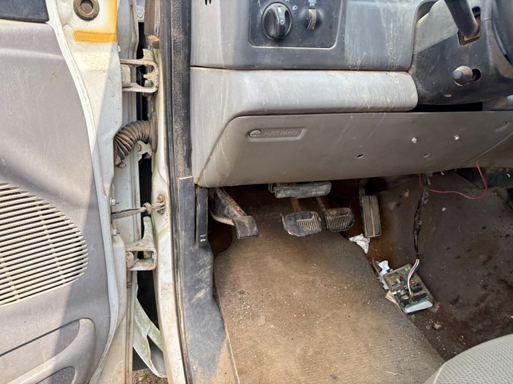 1999-ford-f350-image-33
