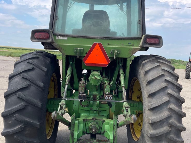 john-deere-4630-image-4