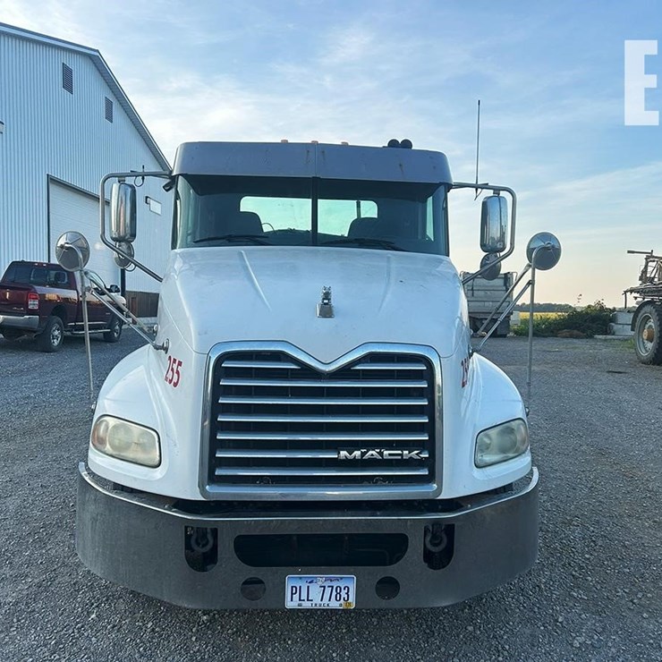 2012 MACK PINNACLE CXU613