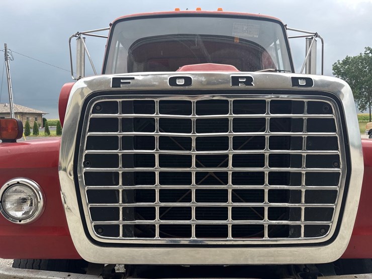 1979-ford-f800-image-16
