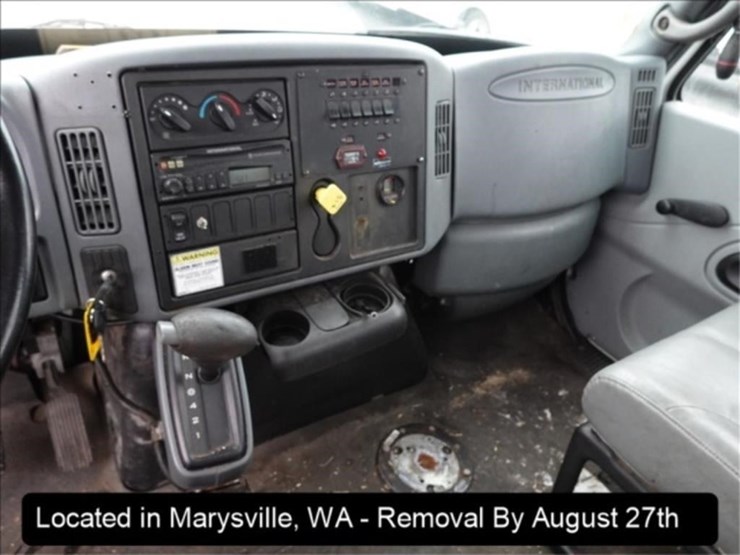 2003-international-durastar-4300-image-20