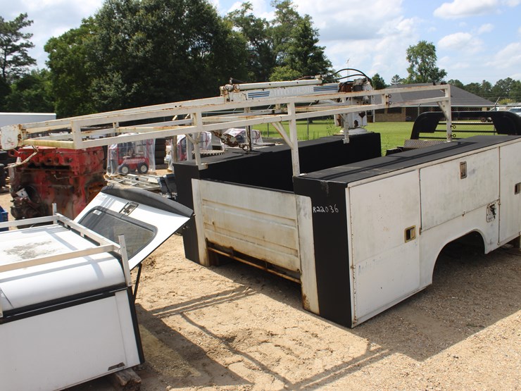 #22036-•-service-bed-for-parts/repairs-image-3