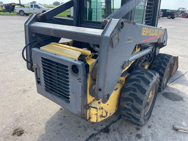 new-holland-l160-image-20