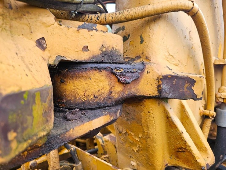 1979-caterpillar-613b-image-44