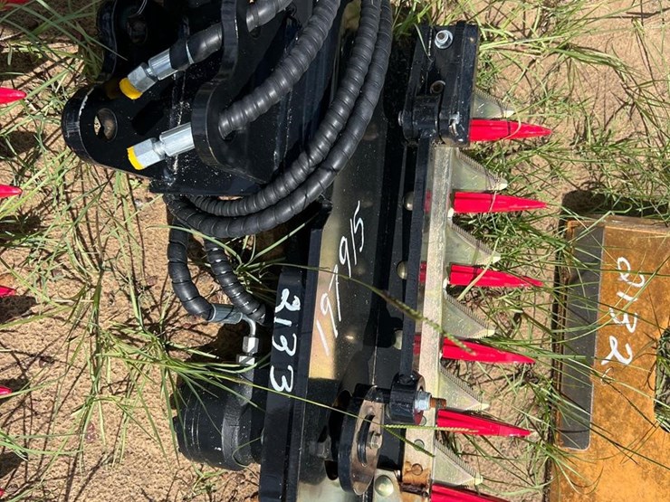 unused-future-mini-excavator-hyd-hedge-trimmer-image-2