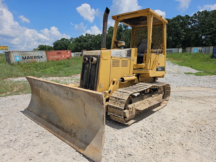 caterpillar-d4c-image-1